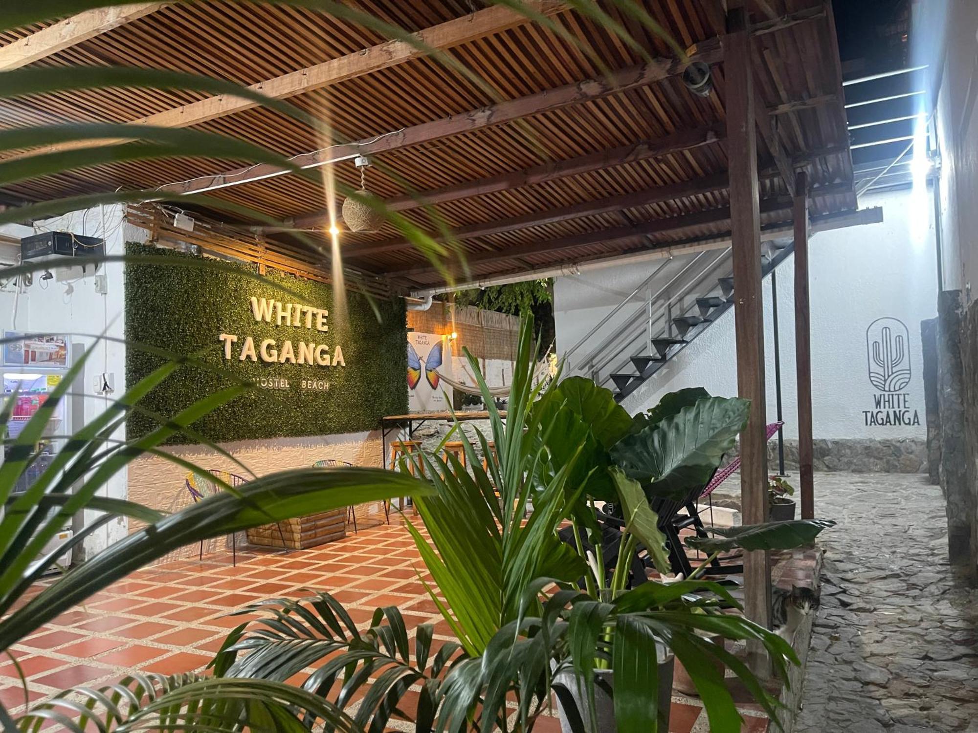 White Taganga Hotel Buitenkant foto